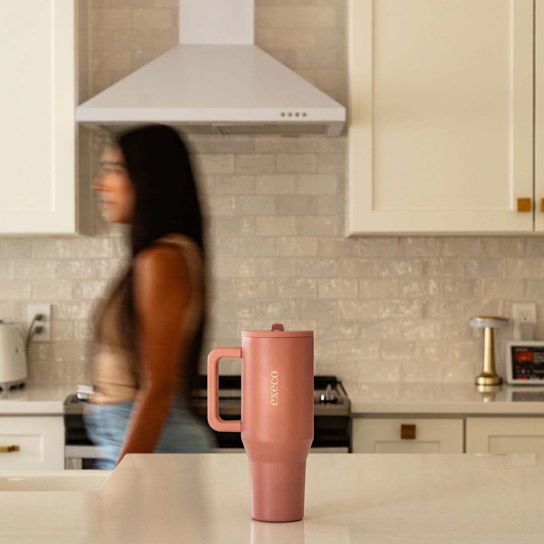 Gobelet isotherme avec paille 1,18 L Execo - Trippin Store